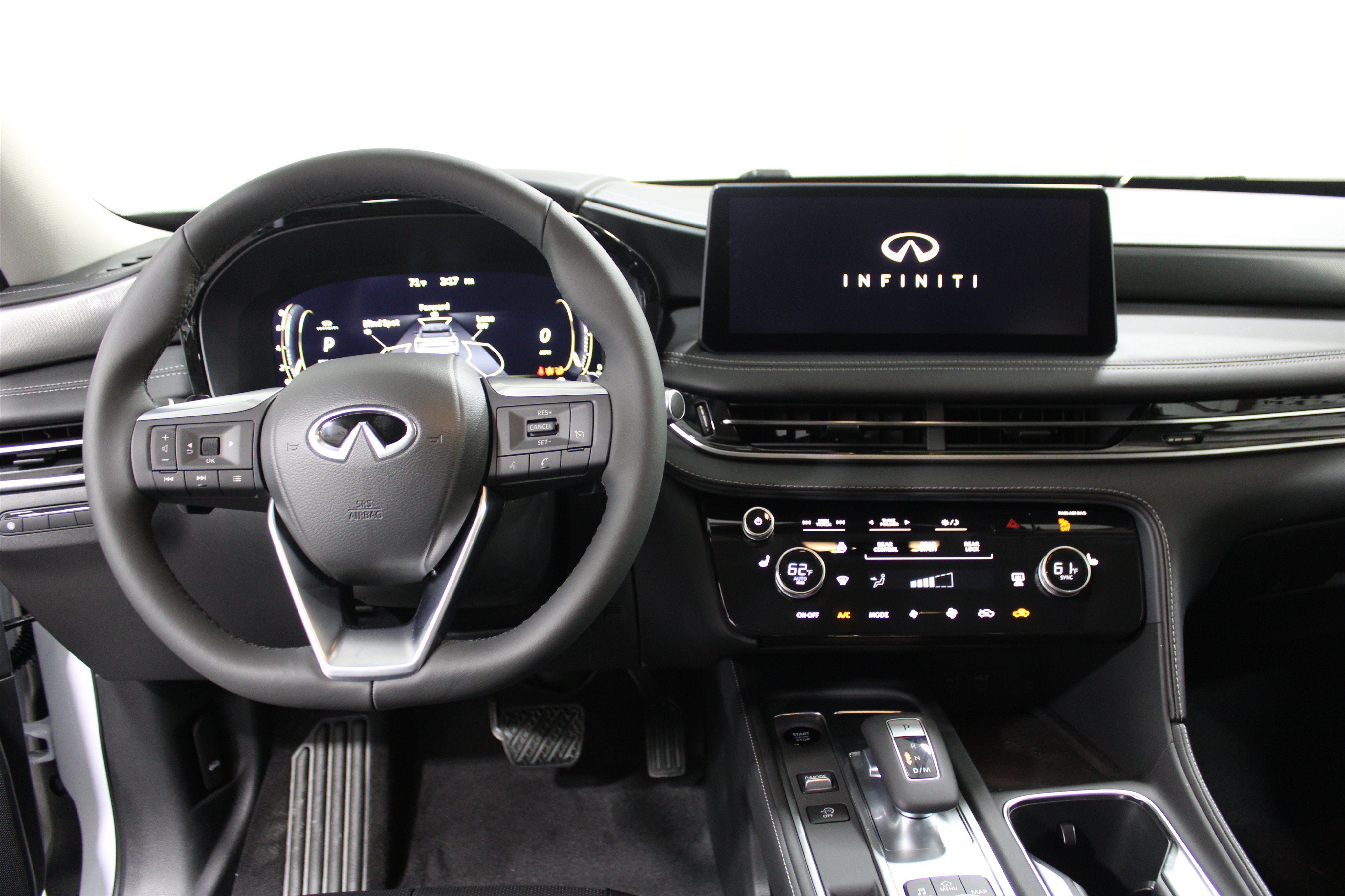 Used 2026 Radiant White INFINITI PURE image 2