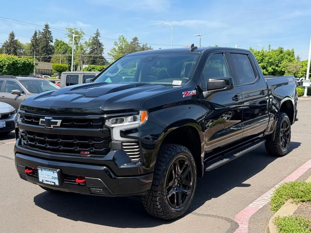 Used 2023 Black Chevrolet LT Trail Boss image 4