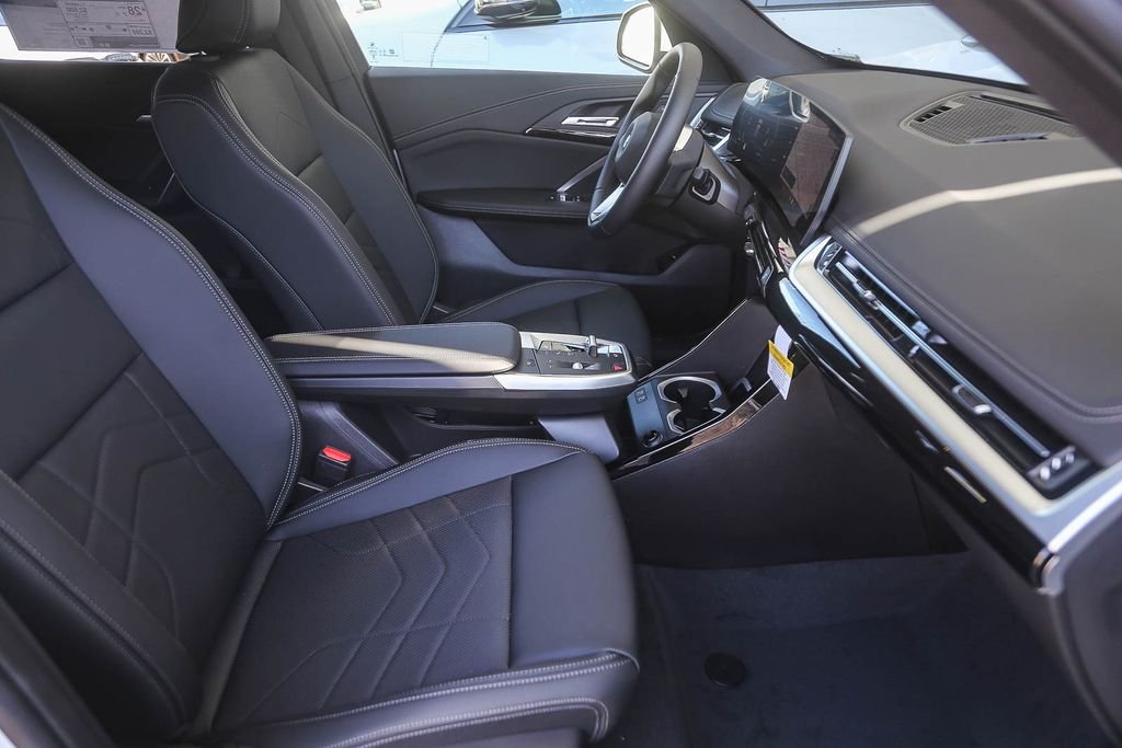 New 2026 Alpine White BMW xDrive28i image 12