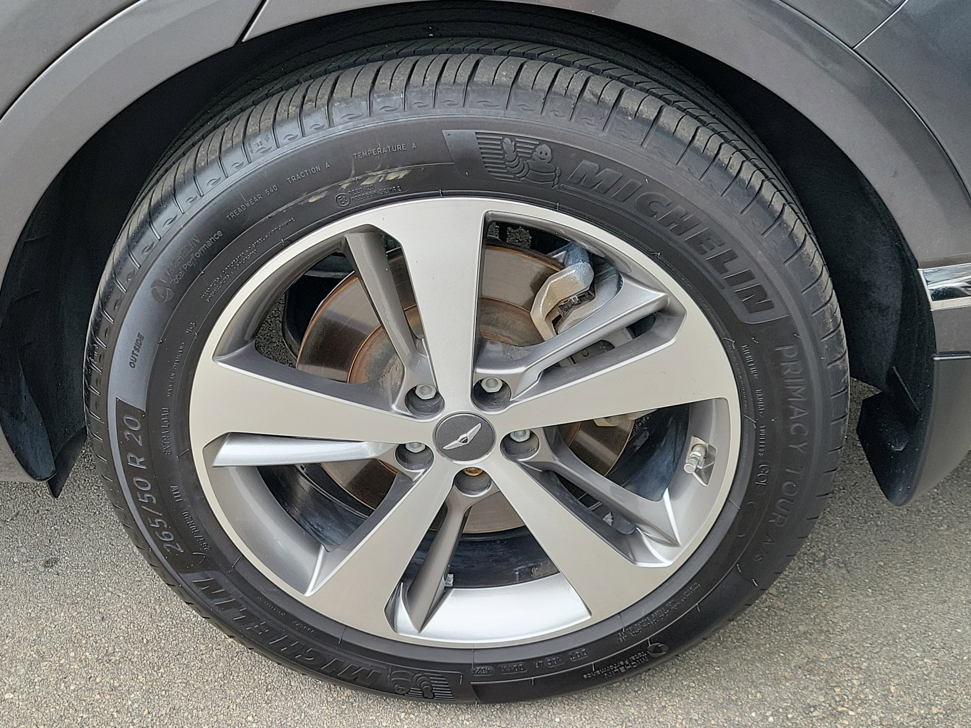 Used 2021 Himalayan Gray Genesis 3.5T image 9