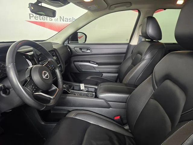 Used 2023 Black Nissan SL image 4
