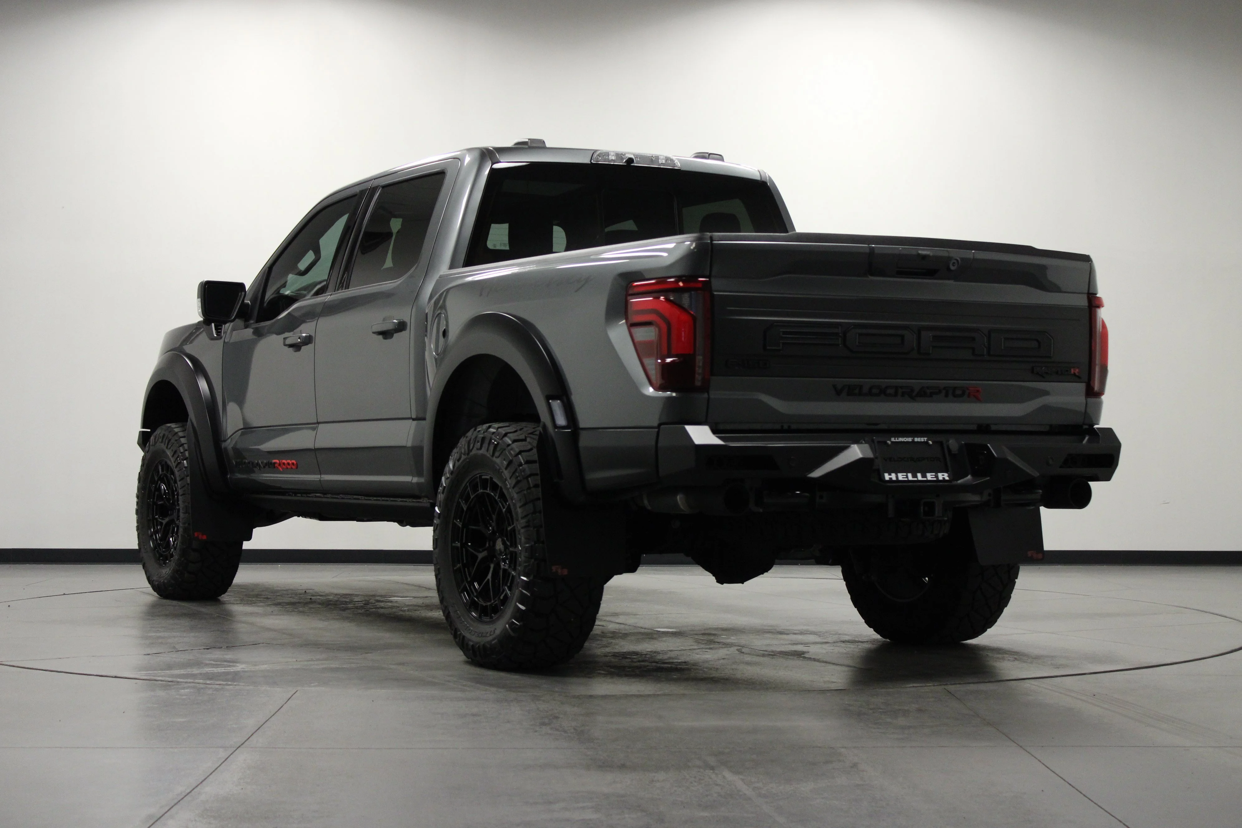 Used 2025 Carbonized Gray Metallic Ford Raptor image 6
