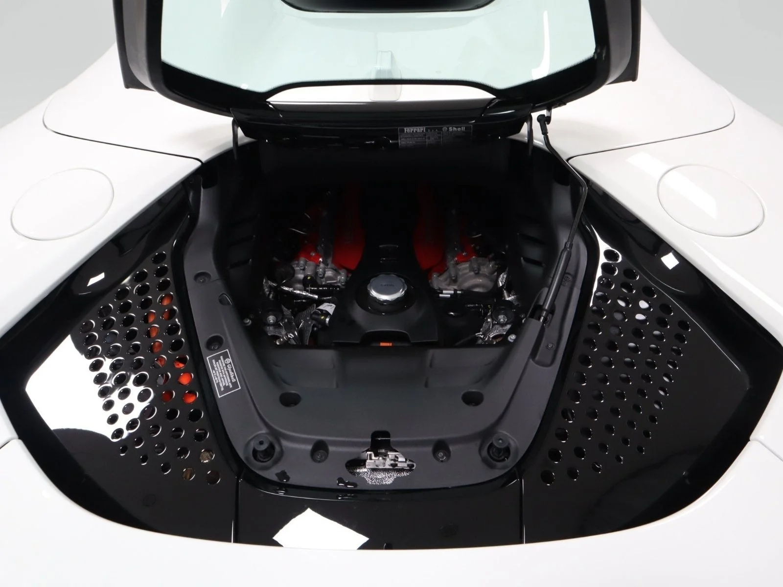 Certified Used 2025 Bianco Avus Ferrari  image 10