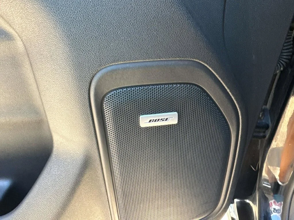 Used 2019 Black GMC SLT image 44