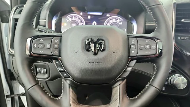 2026 RAM 1500 Limited - Photo 18