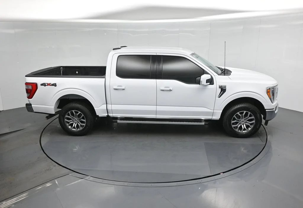 Certified Used 2022 White Ford Lariat image 38