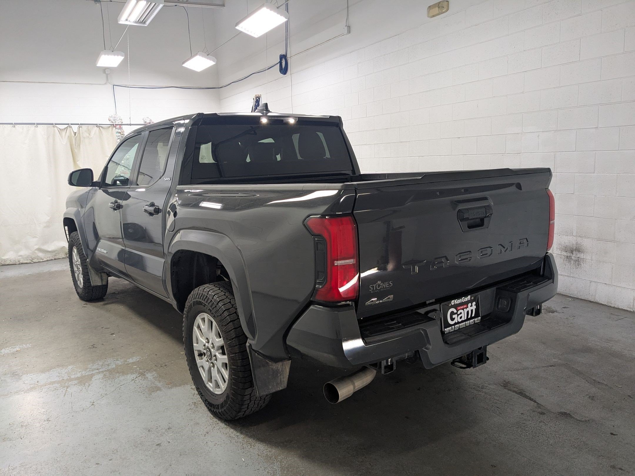 Used 2024 Underground Toyota SR5 image 7