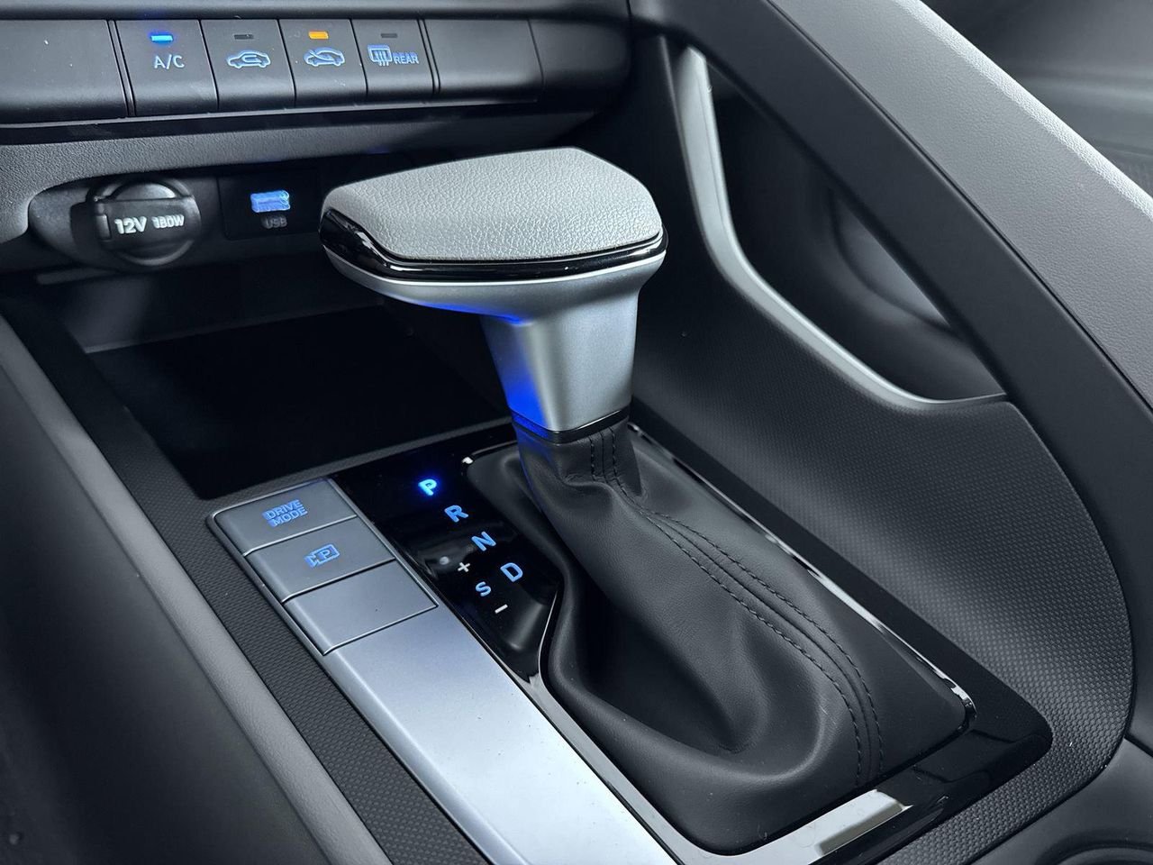 New 2026 Amazon Gray Hyundai SE image 20