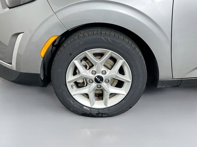 2024 Kia Soul LX - Photo 24