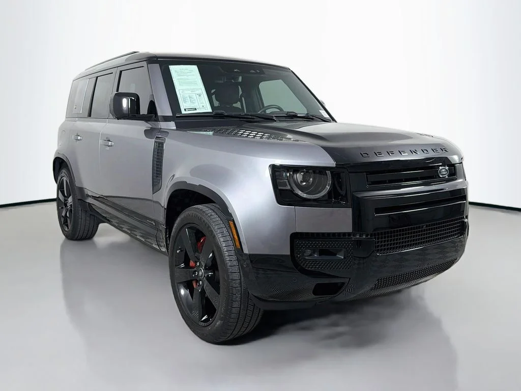 Used 2024 Eiger Grey Metallic Land Rover X image 3