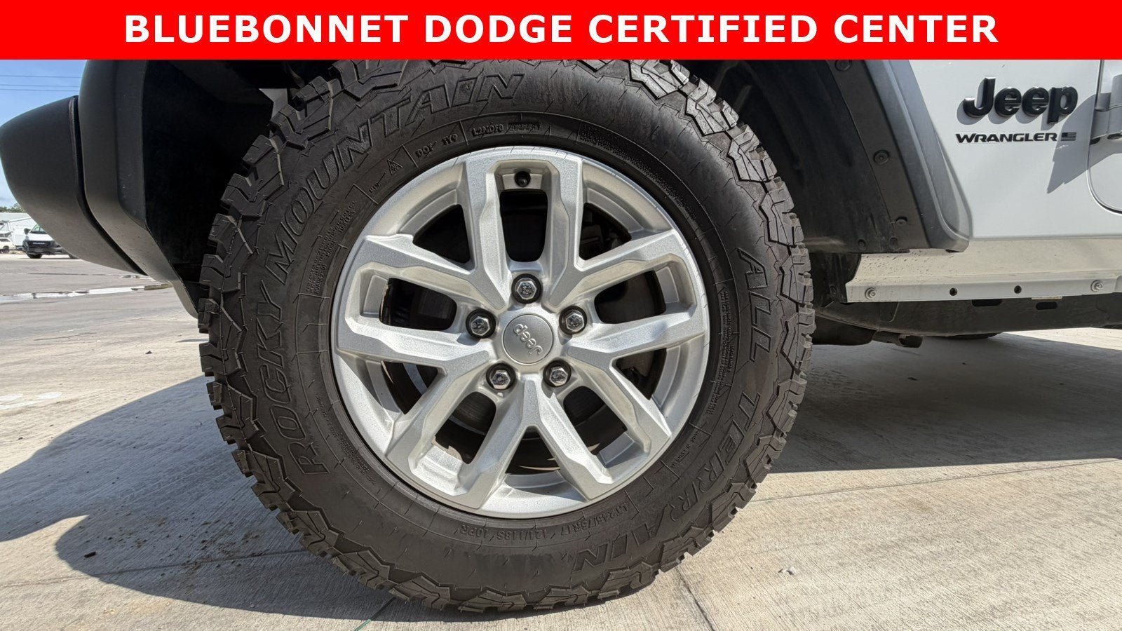 Used 2023 Bright White Clearcoat Jeep Sport S image 10