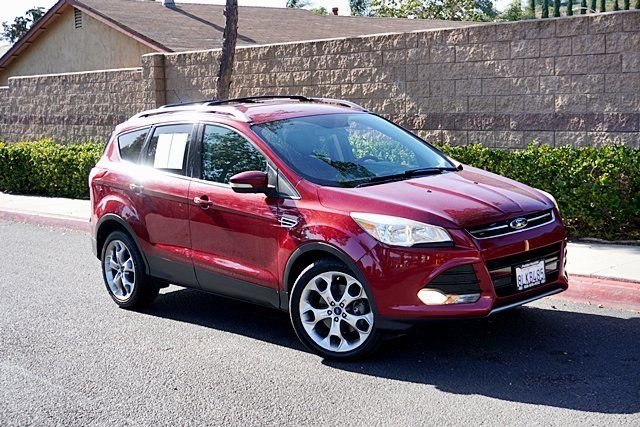 Used 2014 Red Ford Titanium image 2