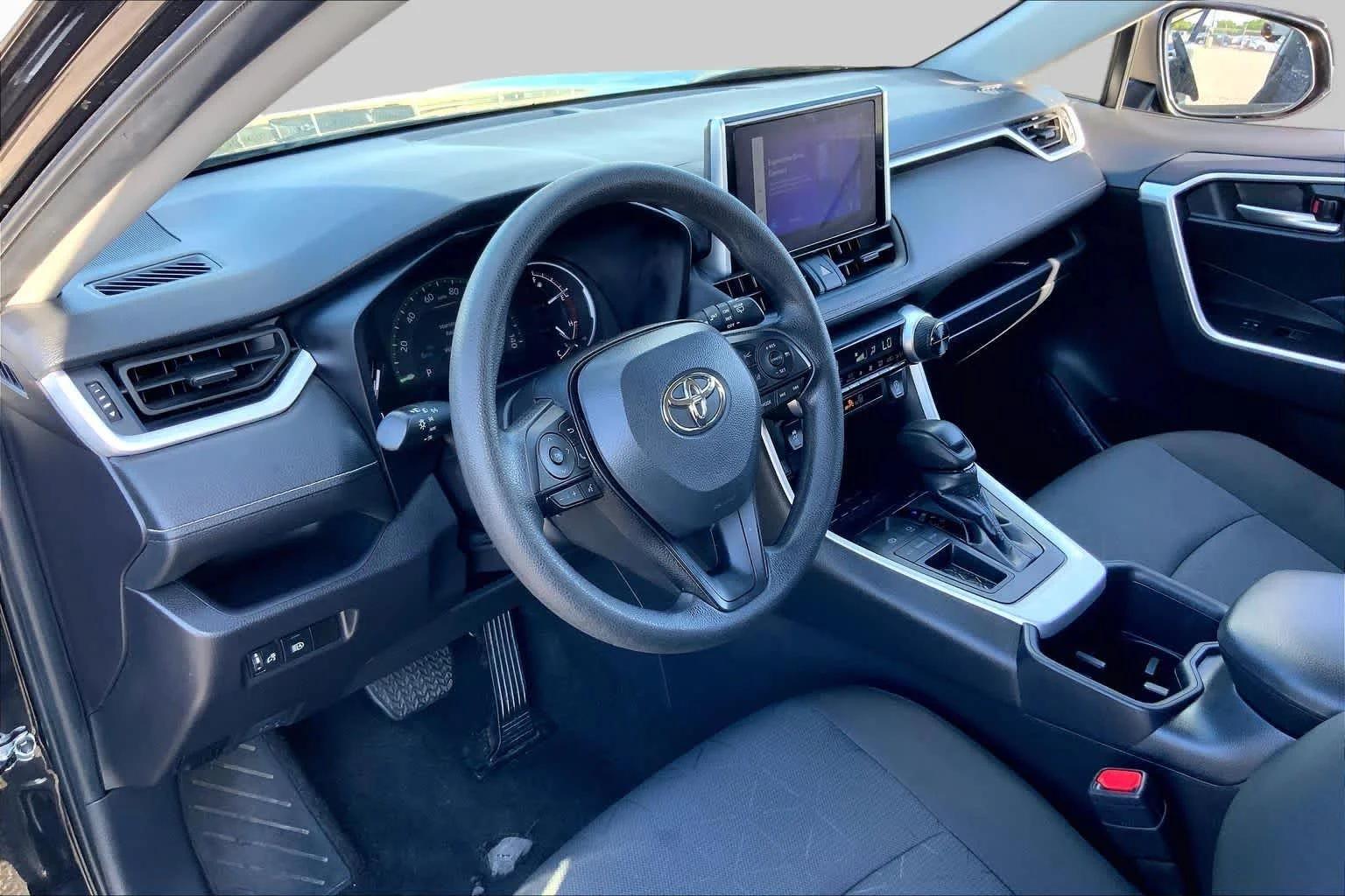 Used 2025 Midnight Black Metallic Toyota XLE image 17