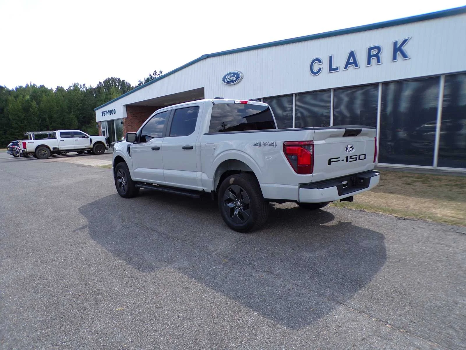 Used 2024 Avalanche Ford STX image 7