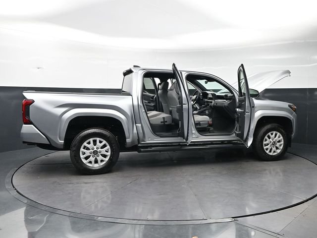 Used 2025 Silver Toyota SR5 image 34