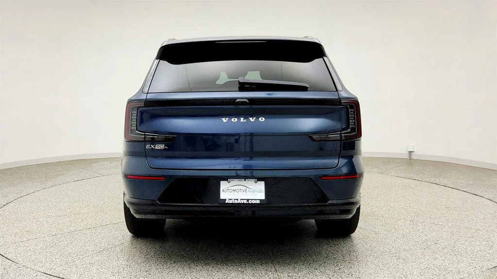 Used 2025 Denim Blue Metallic Volvo Twin Motor Plus 6-Seater w/ Tow Hitch & Panoramic Sunshade image 6