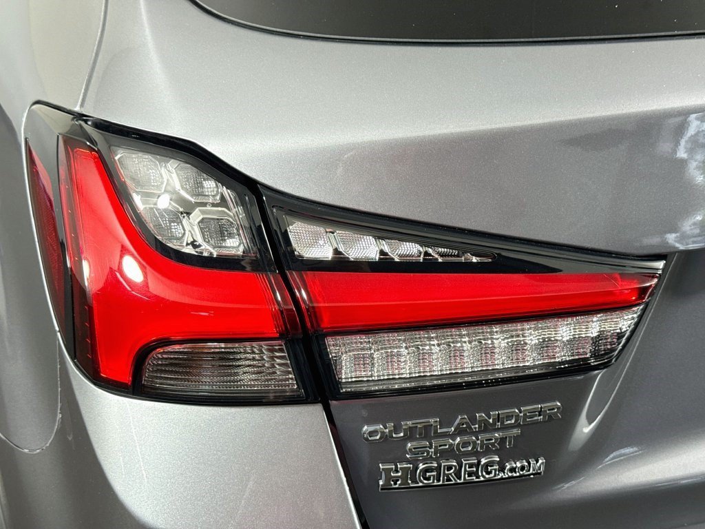 Used 2026 Alloy Silver Metallic Mitsubishi ES image 31