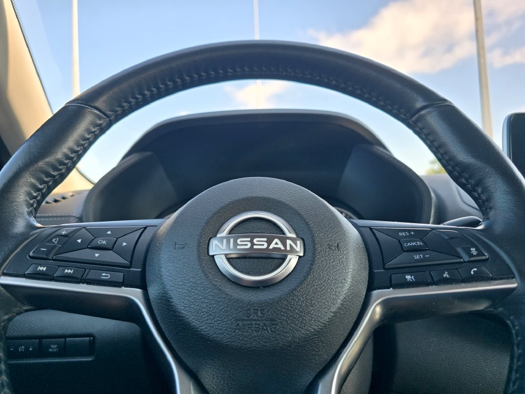 Used 2024 Scarlet Nissan SV image 25