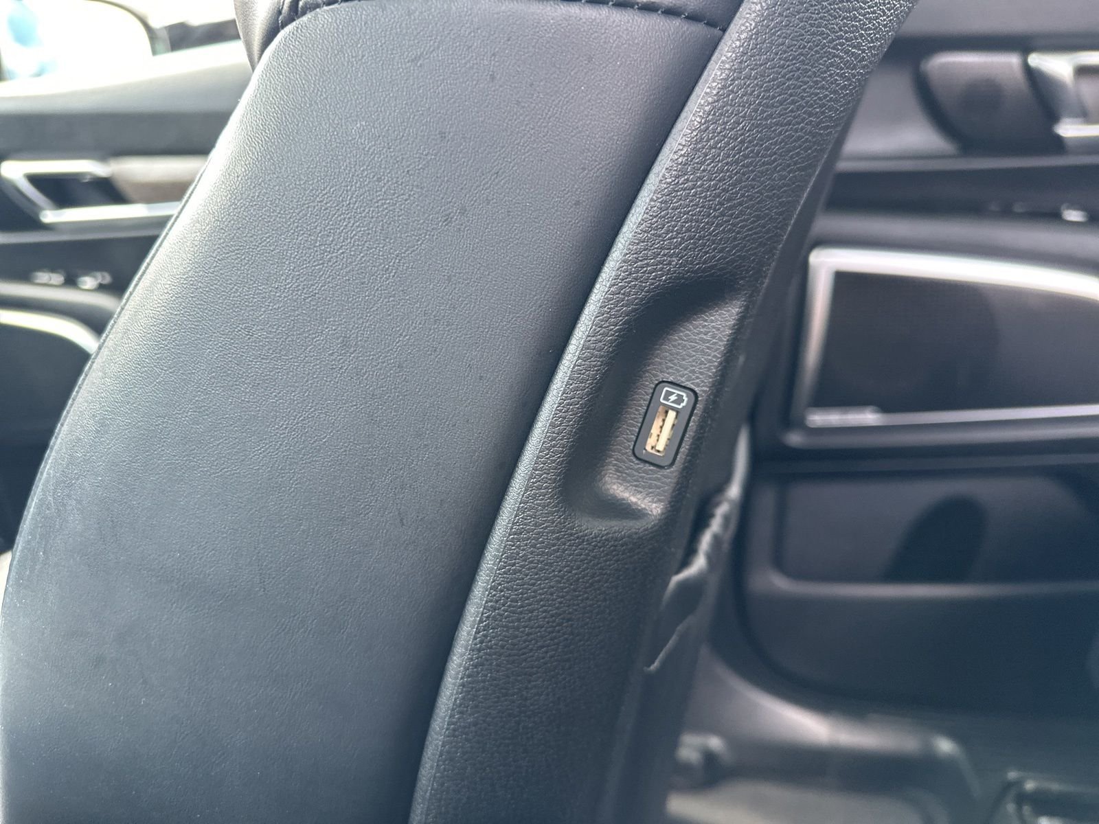 Used 2020 Green Kia SX image 23