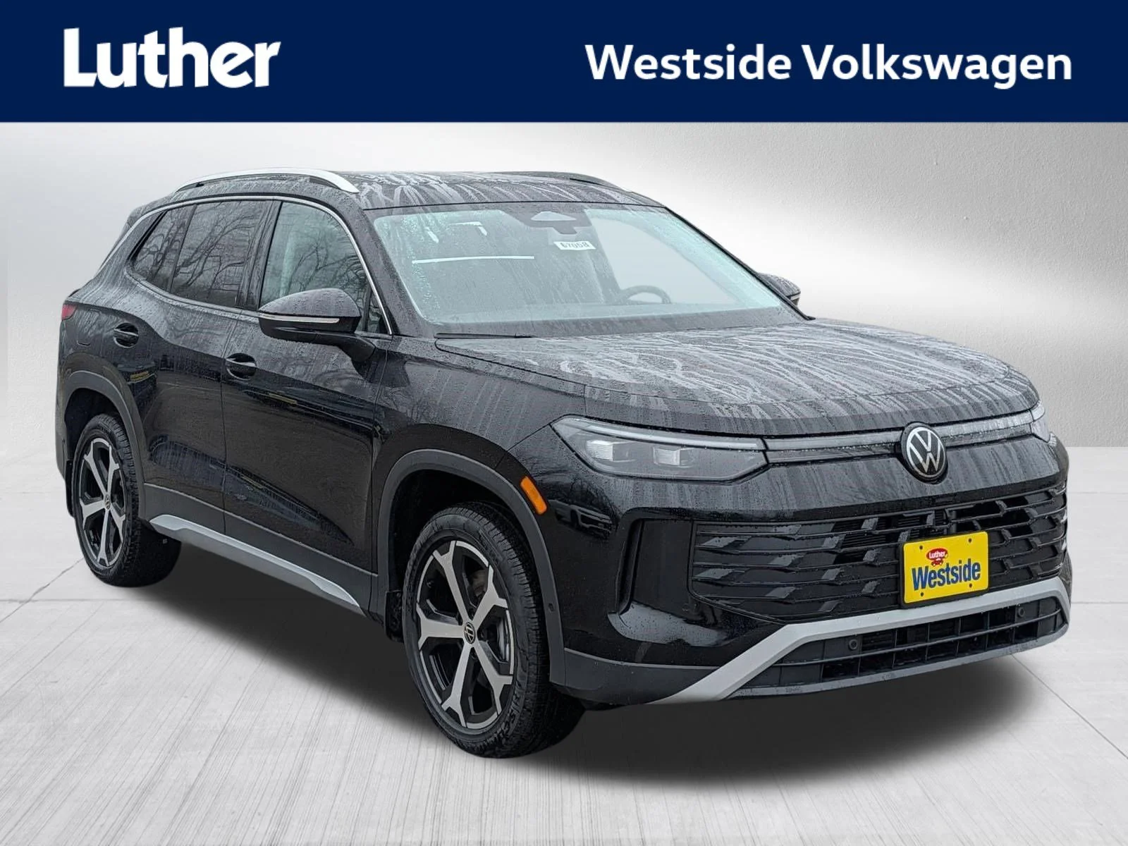 New 2026 Deep Black Pearl Volkswagen SE image 1