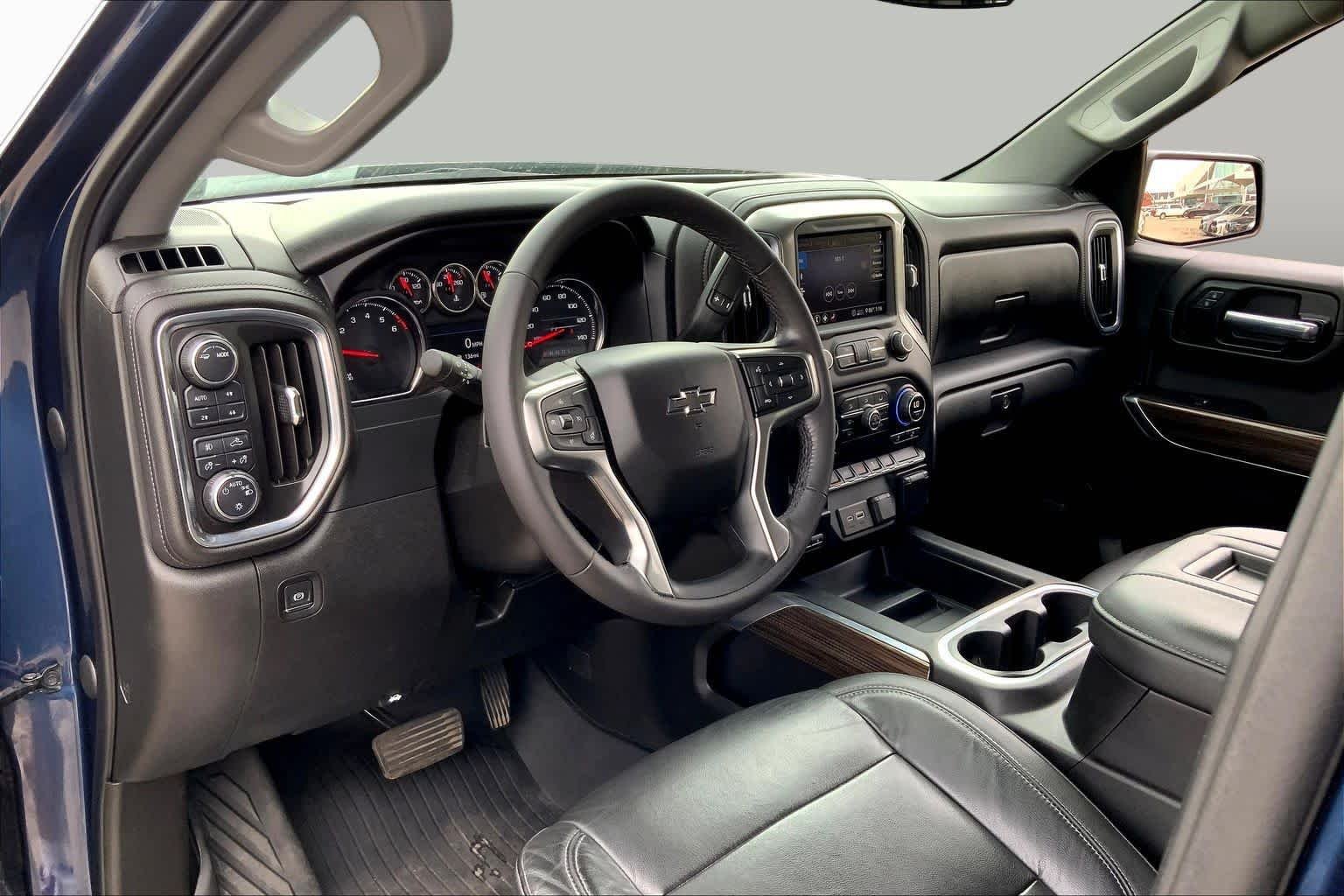 Used 2020 Northsky Blue Metallic Chevrolet LT Trail Boss image 16