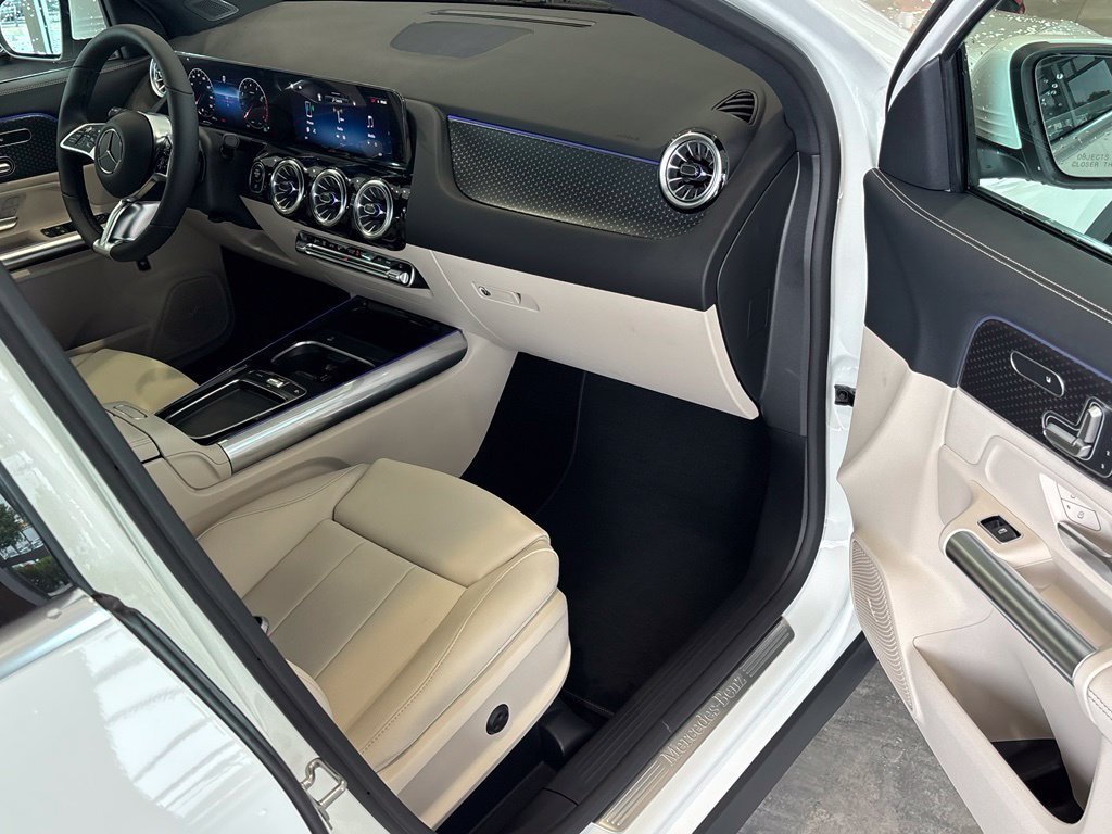 New 2026 Polar White Mercedes-Benz GLA 250 image 59
