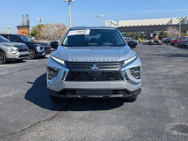 New 2026 Silver Mitsubishi LE image 3