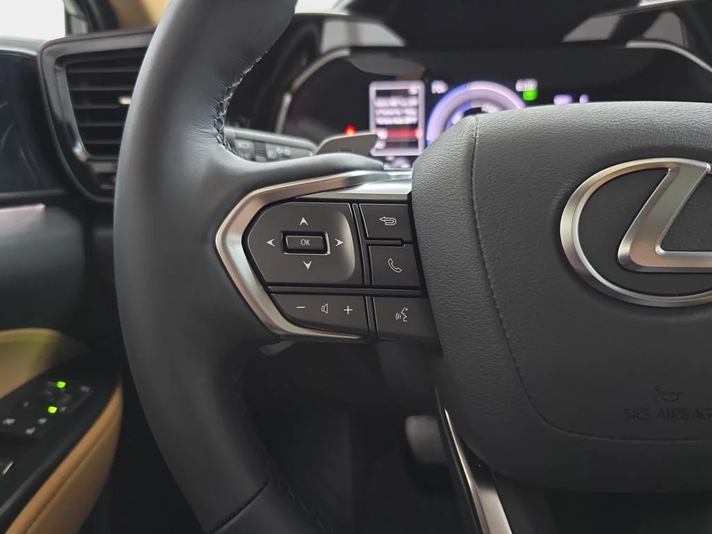 New 2026 Caviar Lexus PREMIUM PLUS AWD image 17