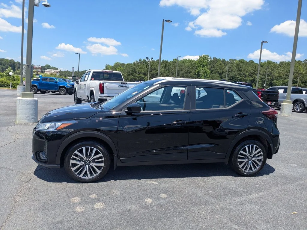Used 2024 Super Black Nissan SV image 8