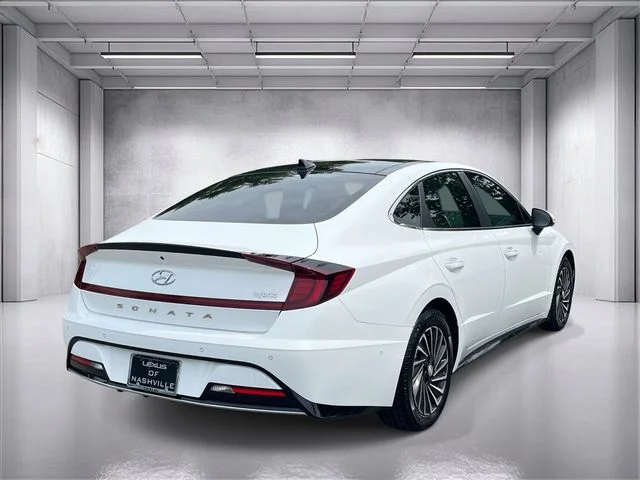 Used 2023 White Hyundai Limited image 3