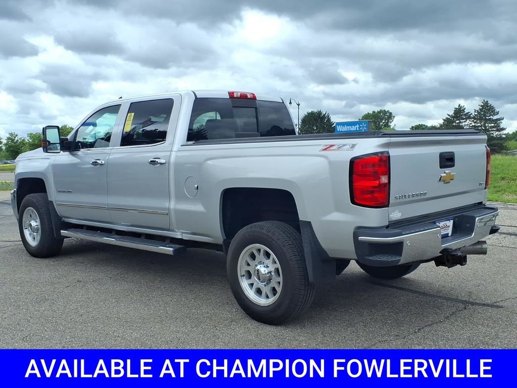 Used 2015 Silver Chevrolet LTZ image 4