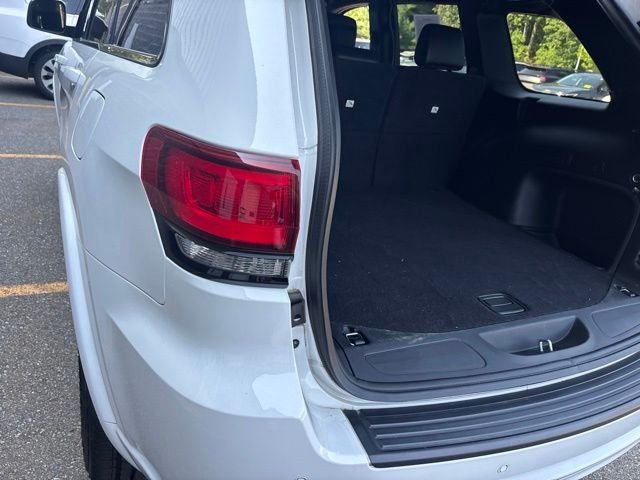 Used 2022 White Jeep Laredo X image 10