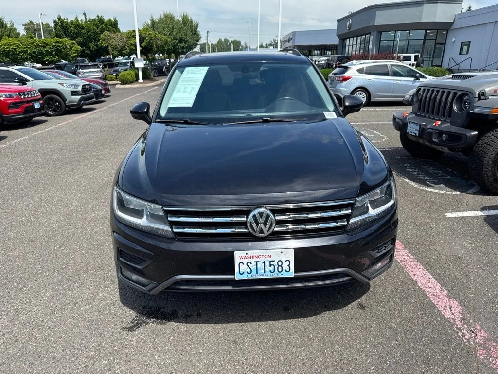 Used 2018 Deep Black Pearl Metallic Volkswagen  image 2