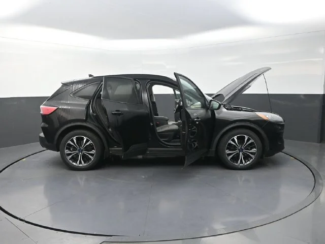 Used 2021 Black Ford SE image 46