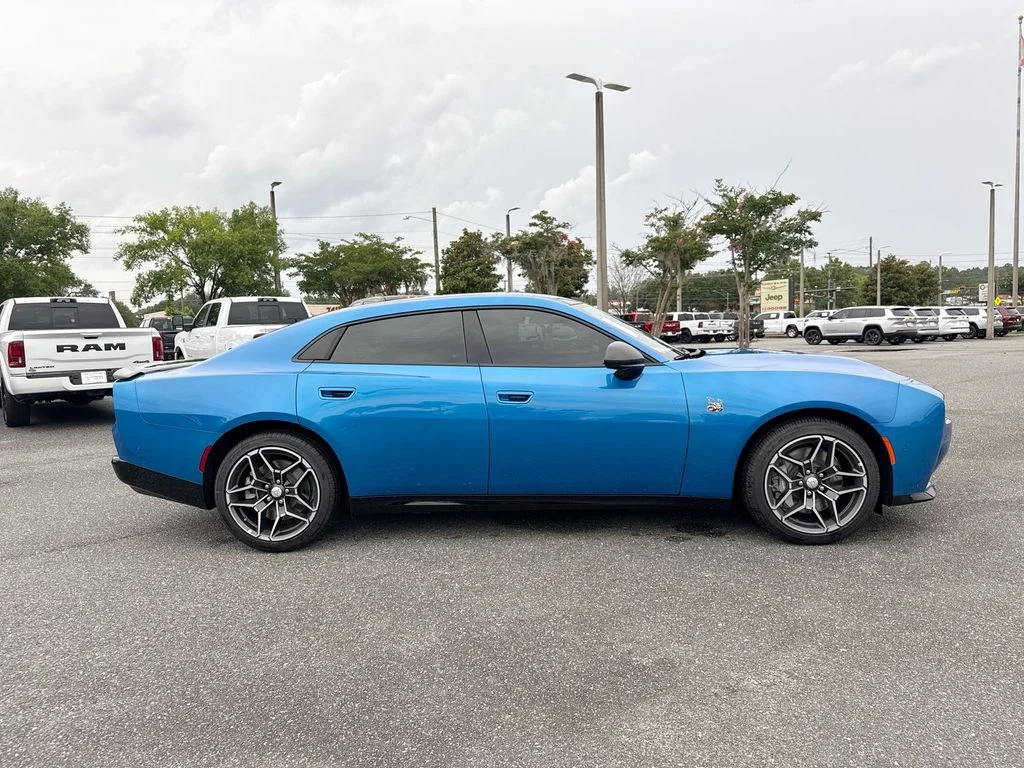 New 2026 Bludicrous Exterior Paint Dodge R/T Scat Pack image 2