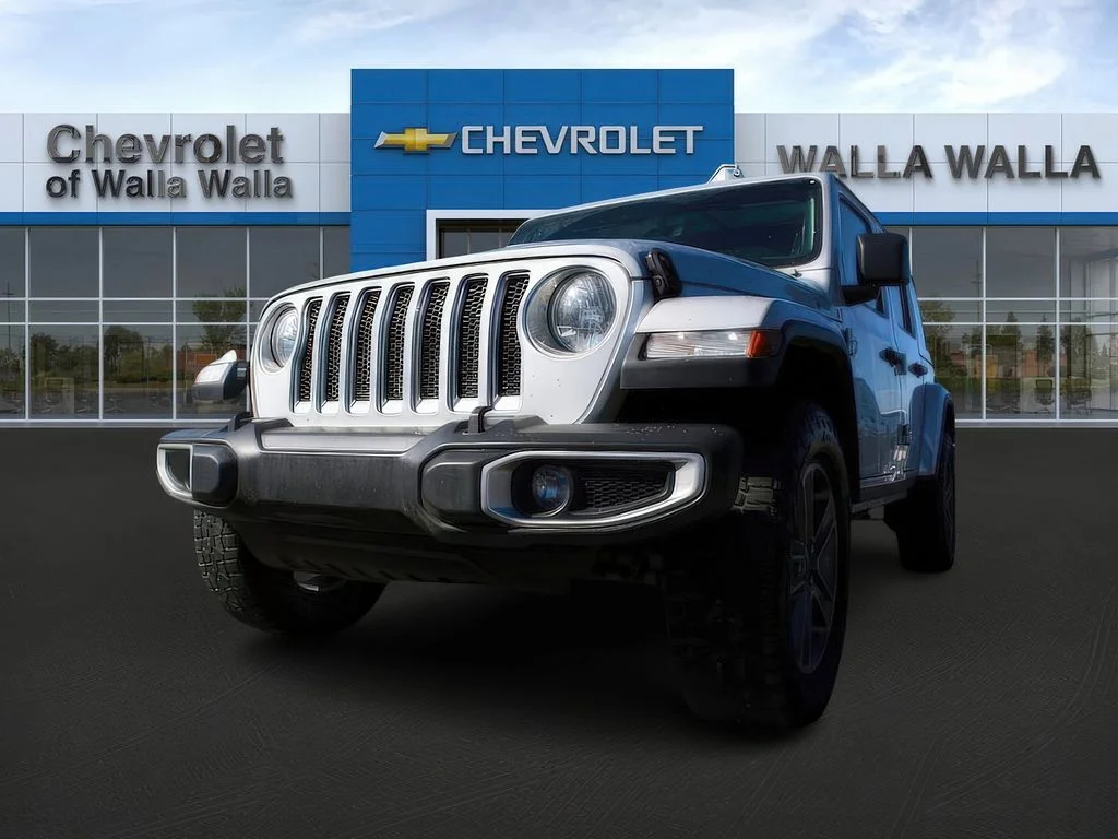 Used 2023 Silver Zynith Jeep Sahara image 30