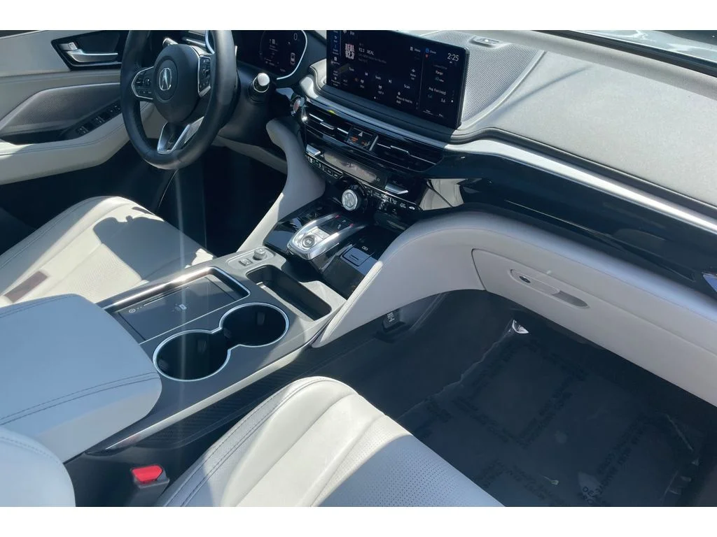 Used 2026 SOLAR SILVER ME Acura w/Technology Package image 19