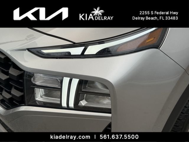 Used 2023 Silver Hyundai SE image 6