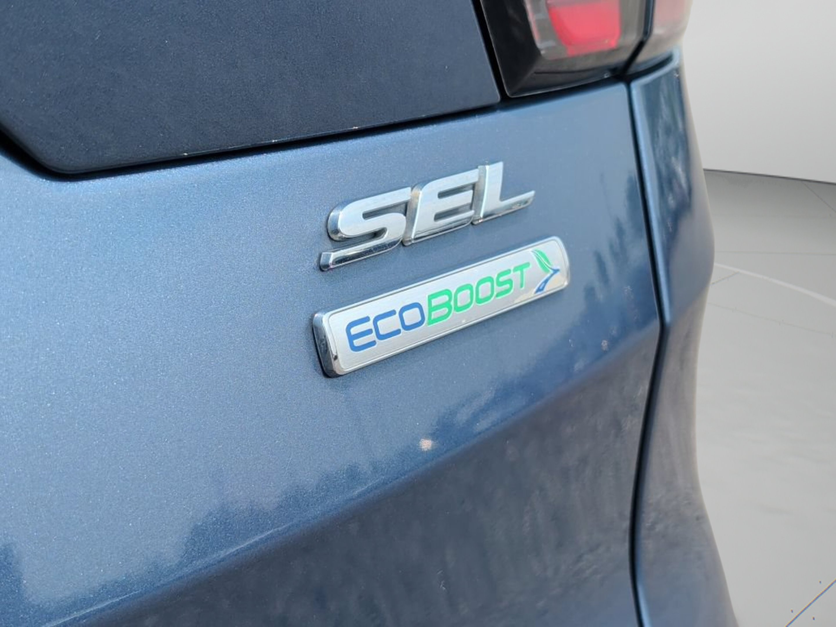 Used 2018 Blue Metallic Ford SEL image 48