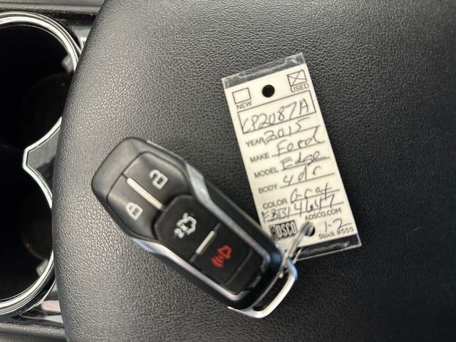 Used 2015  Ford SEL image 30