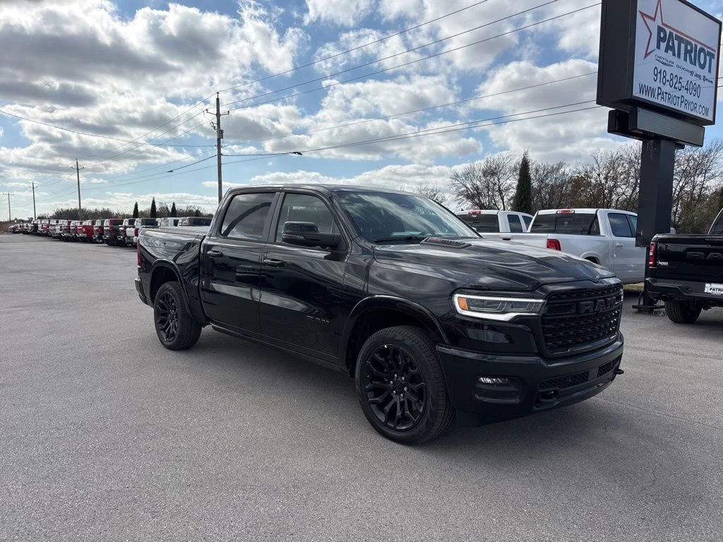 New 2026 Diamond Black Crystal Pearl-Coat Exterior Paint RAM Limited image 1