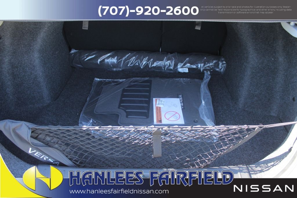 2025 Nissan Versa Sedan SV - Photo 10
