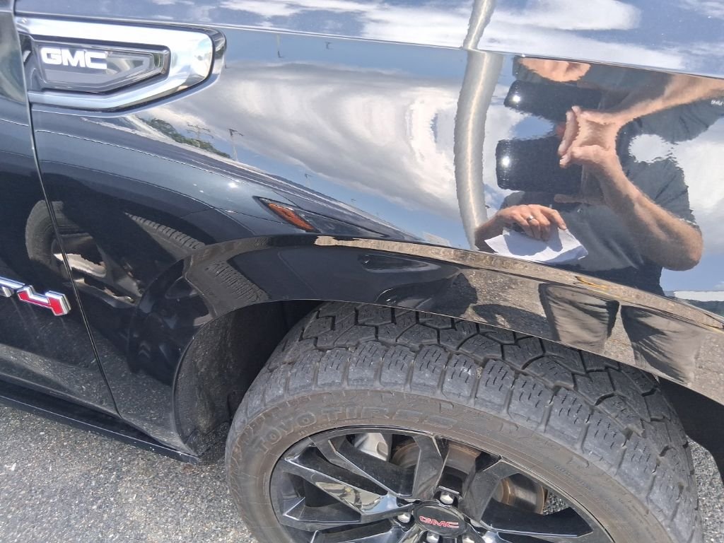 Used 2022 Black GMC AT4 image 15