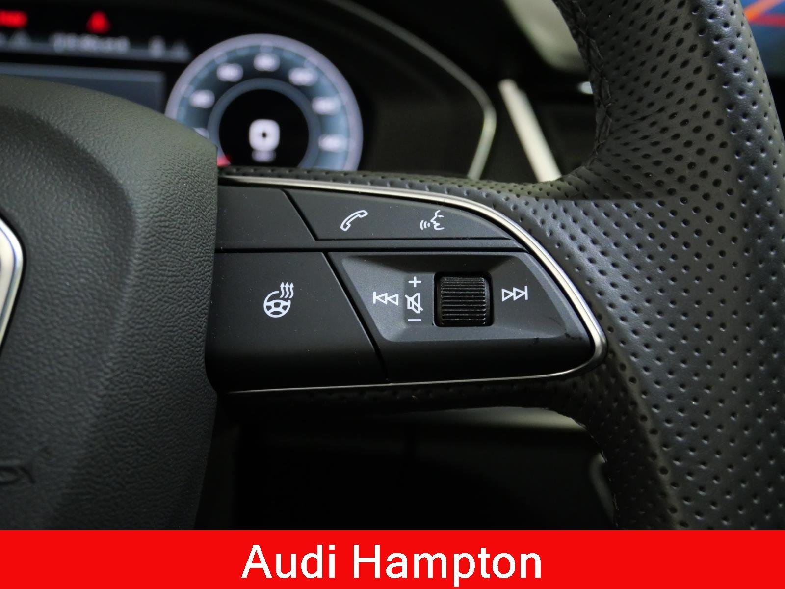 Used 2025 Navarra Blue Metallic Audi S line Premium Plus image 18