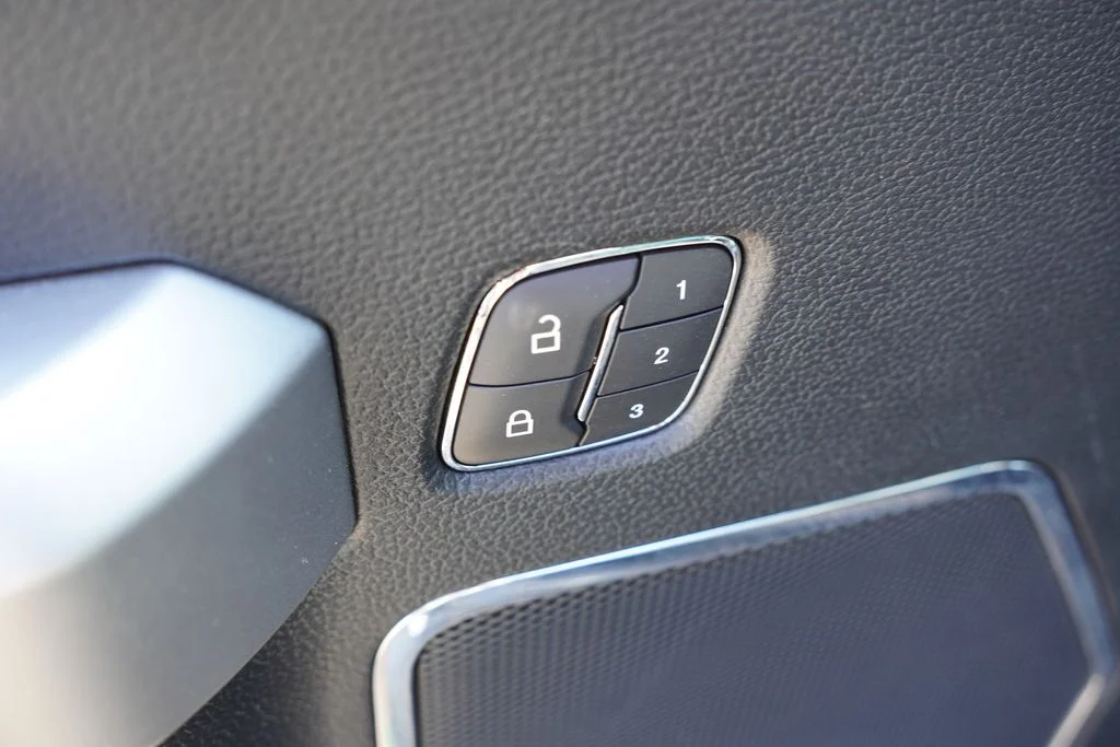 Used 2018 Black Ford Lariat image 25