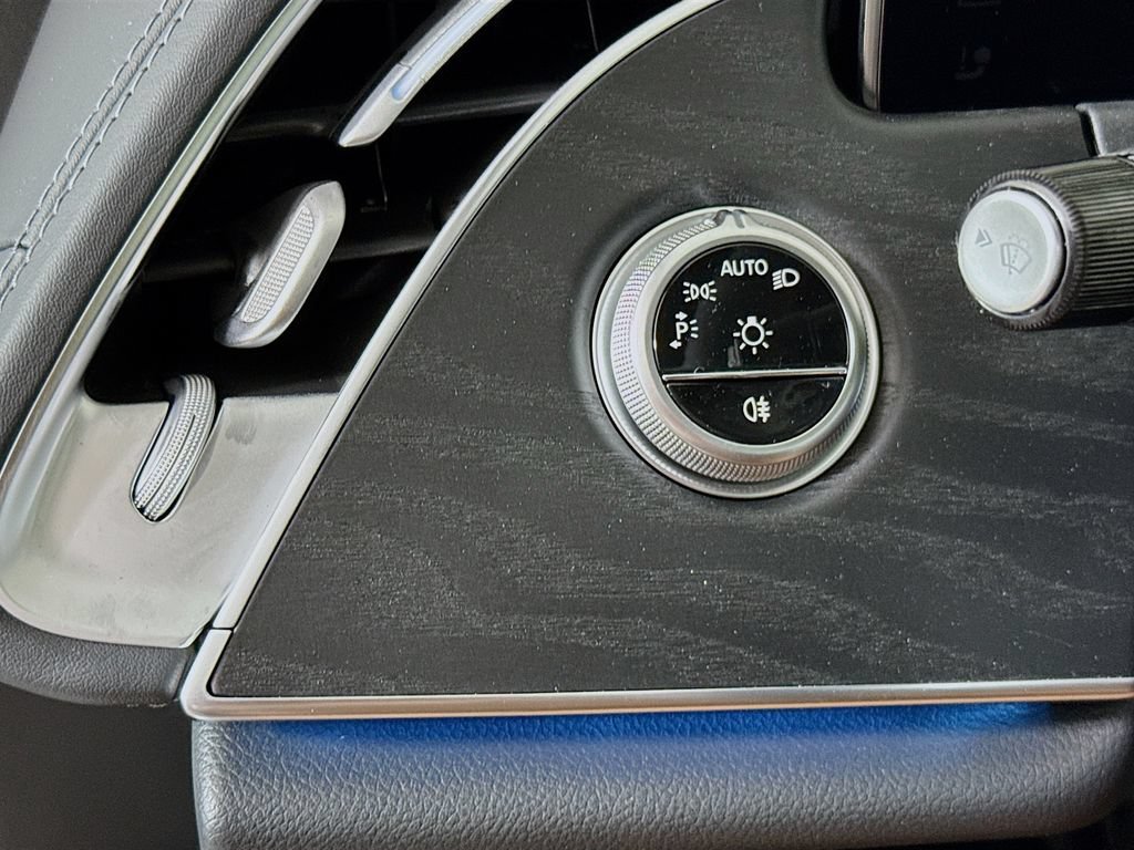 New 2026 MANUFAKTUR Alpine Grey Mercedes-Benz E 350 image 43