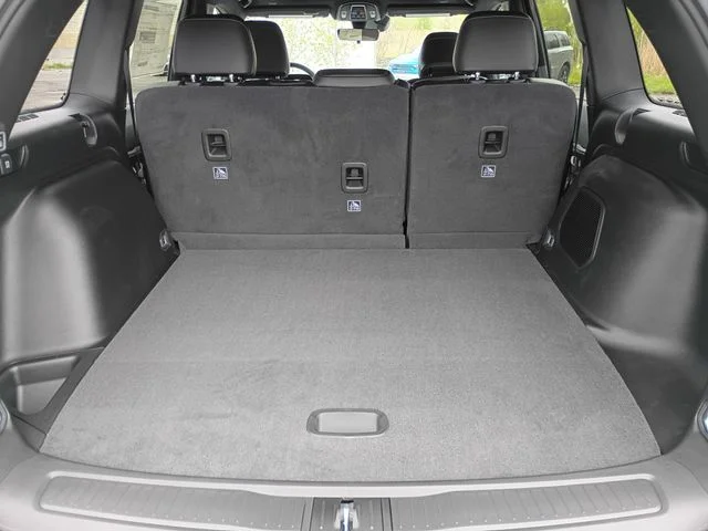 New 2026 Baltic Gray Metallic Clear-Coat Exterior Paint Jeep Limited image 19
