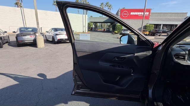 New 2027 Canyon Bronze Metallic Nissan S image 12