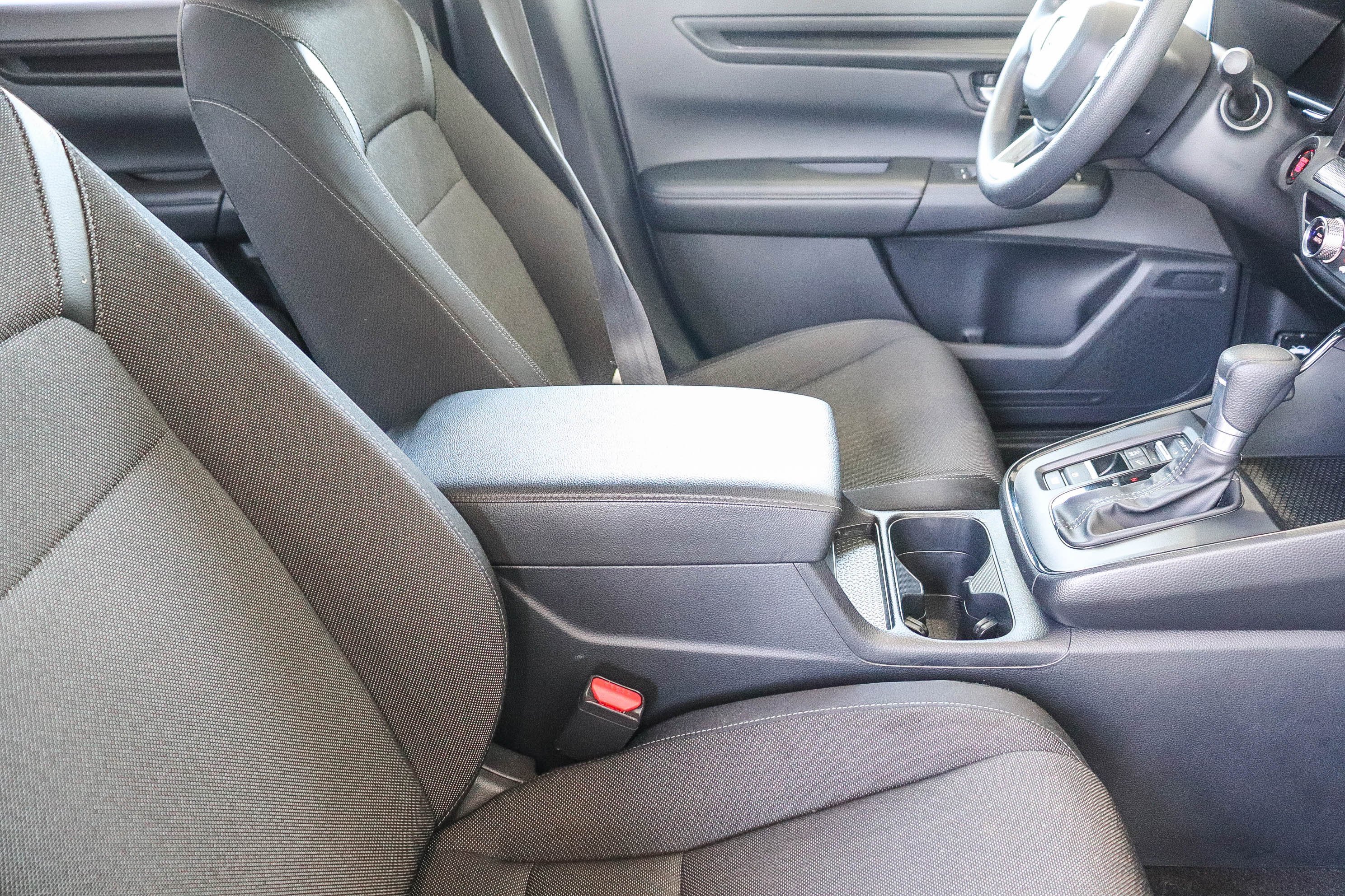 2025 Honda CR-V LX - Photo 19