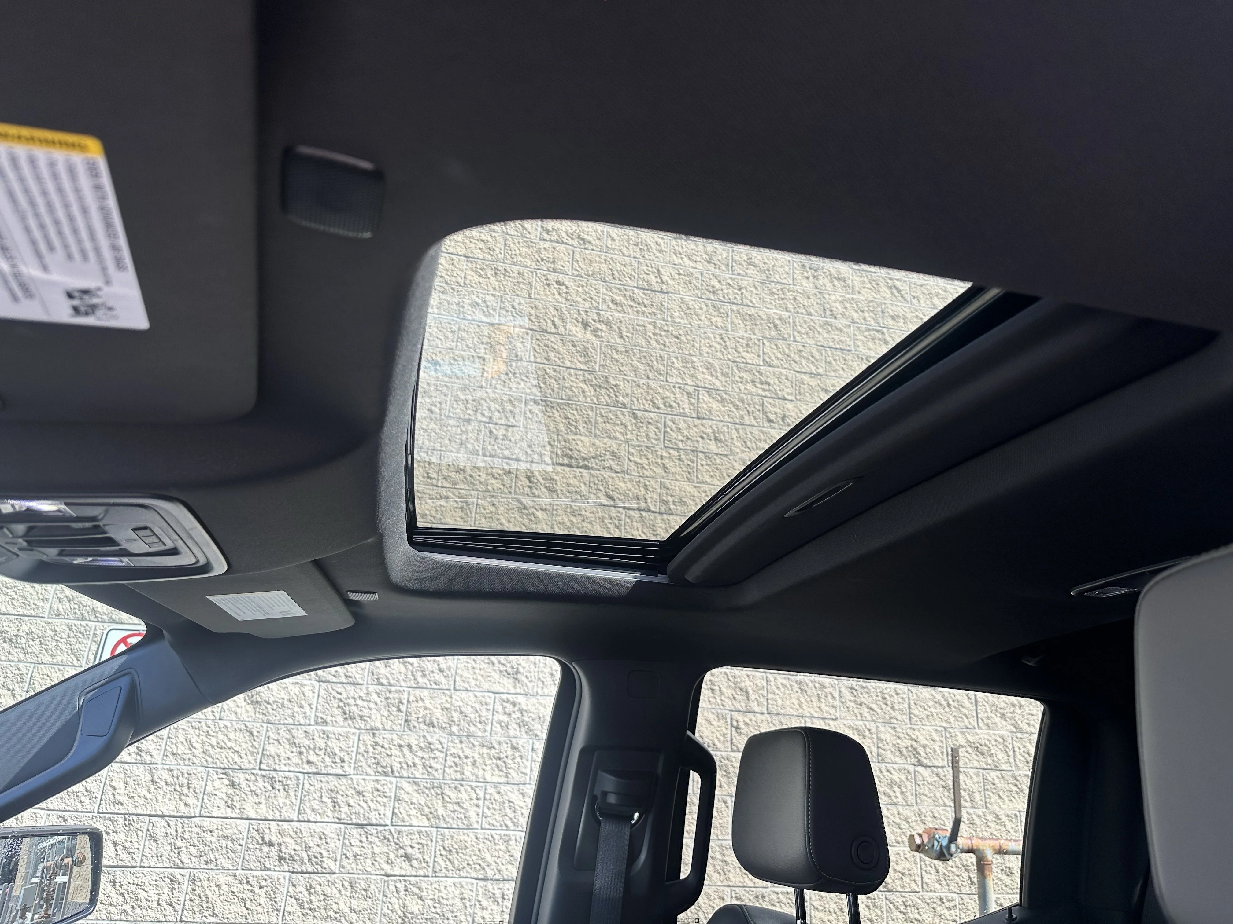Certified Used 2025  Chevrolet ZR2 image 18